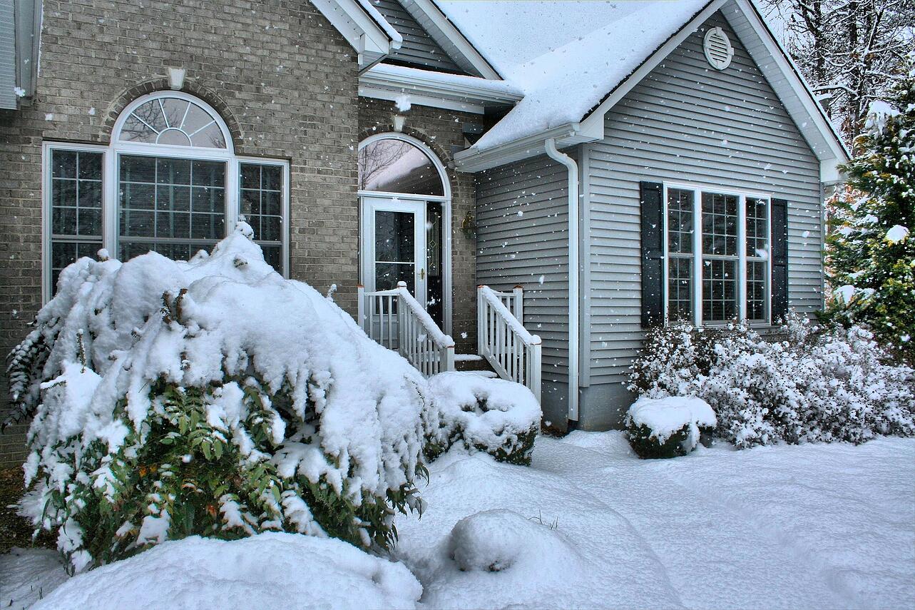 10 Easy Ways to Winterize Your Home