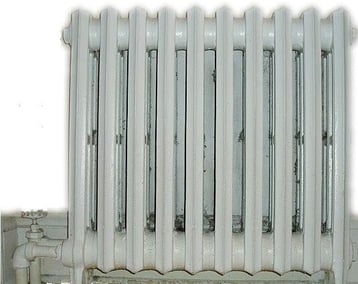 An old, household radiator from the 1920s.