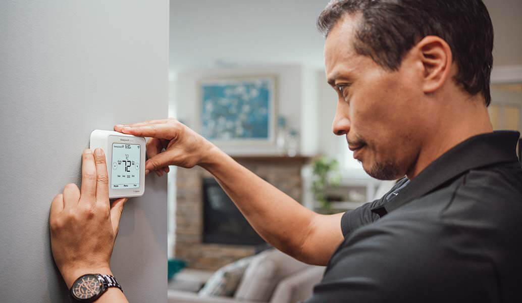 Resideo T6 Pro Smart Thermostat is a top thermostat of 2024 